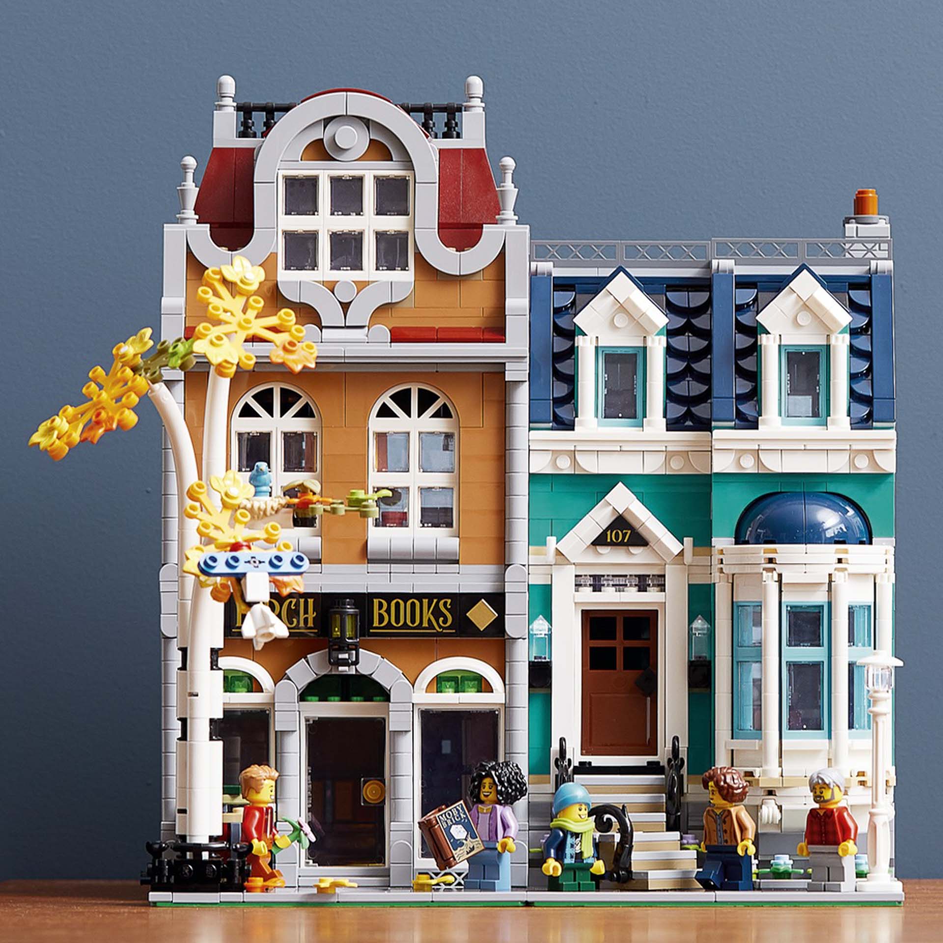 lego expert modular buildings